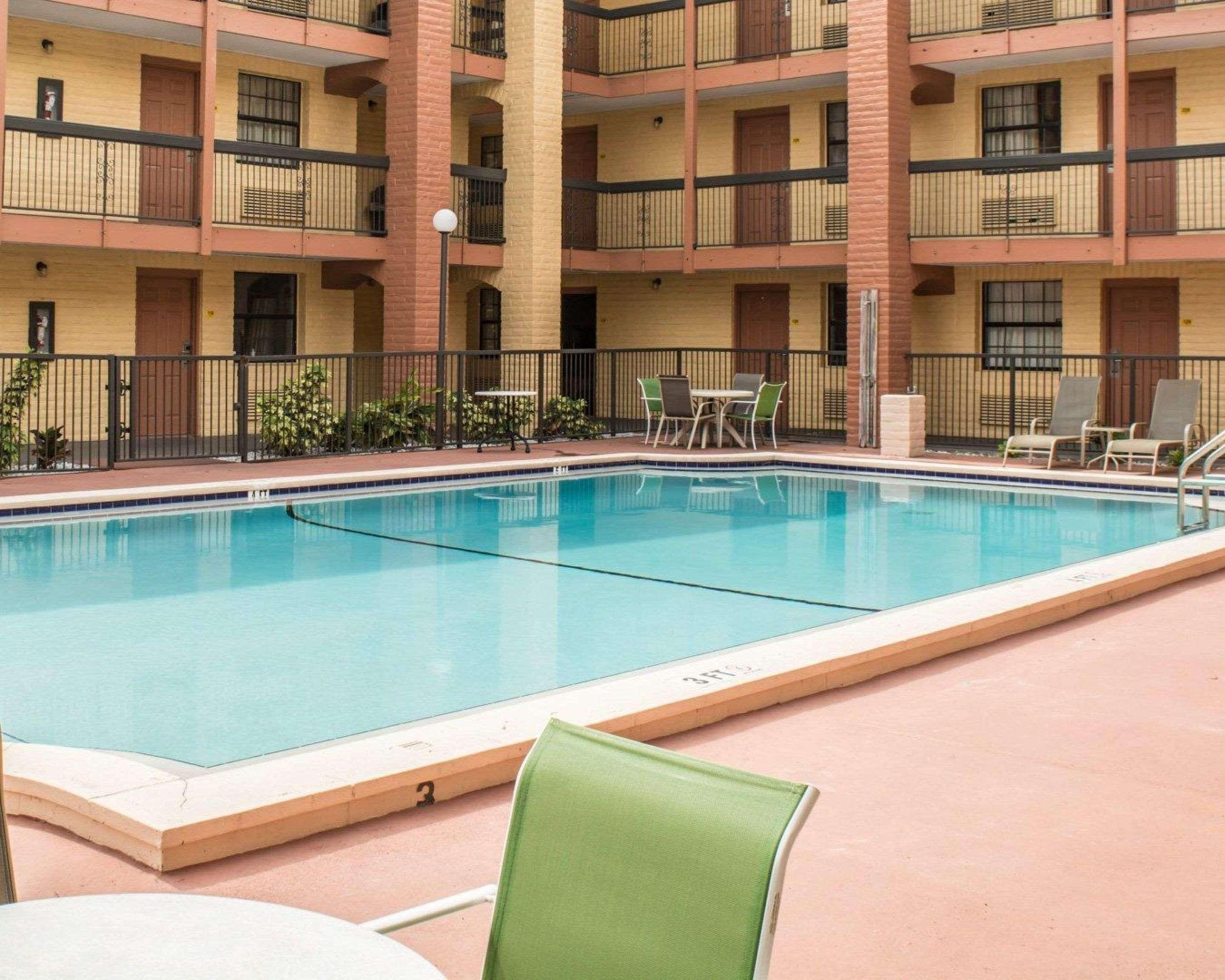 Rodeway Inn Near Ybor City - Casino Tampa Esterno foto