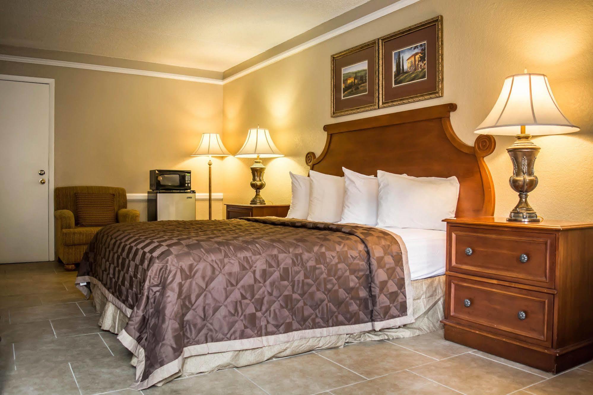 Rodeway Inn Near Ybor City - Casino Tampa Esterno foto